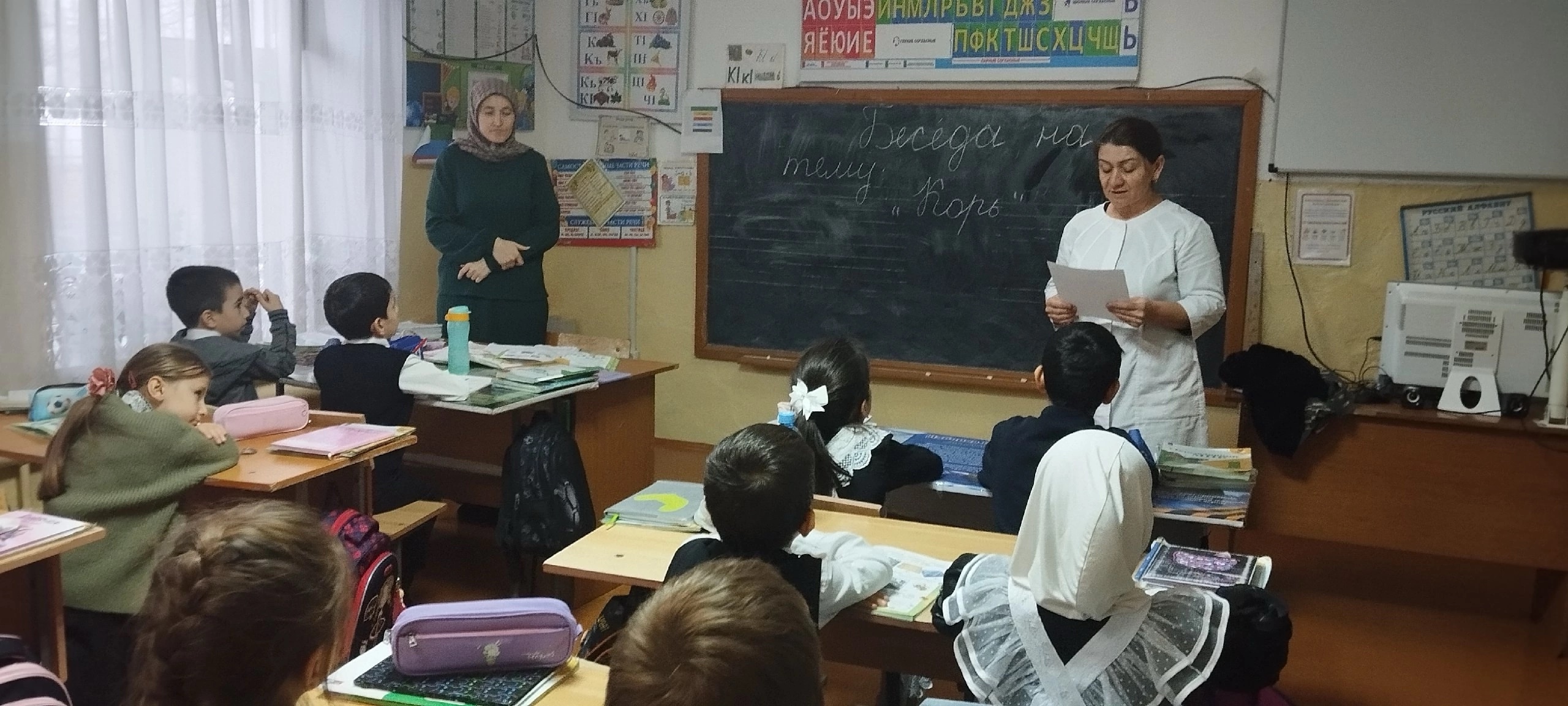 04.12.24г. Школьная мед.сестра Курбанова С.А провела беседу на тему "Корь" В ходе беседы объяснила все симптомы болезни и рассказала, что самостоятельно в домашних условиях лечить опасно....